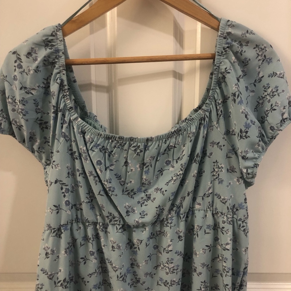 Pink Republic Blue Floral Dress with puff cup sleeves and sweetheart neckline - Picture 7 of 11